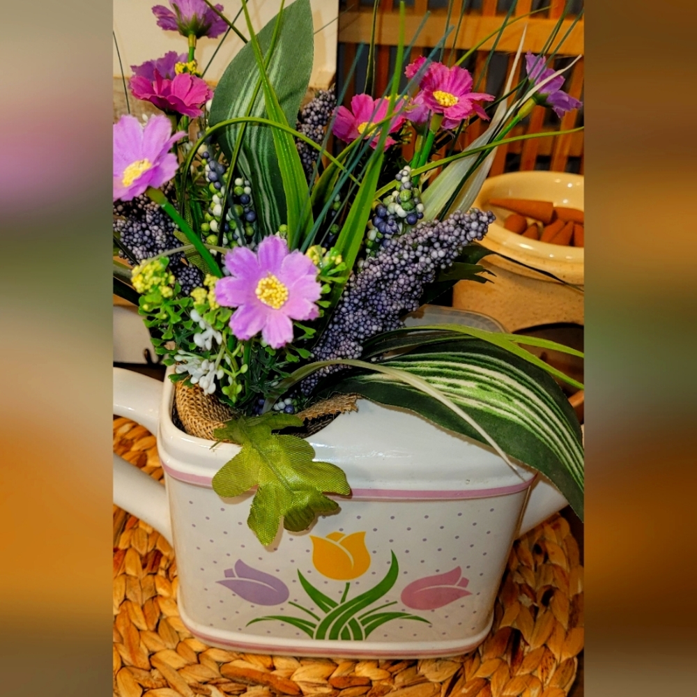 1985 Vintage Teleflora Spring Tulip Watering Can Planter with flowers